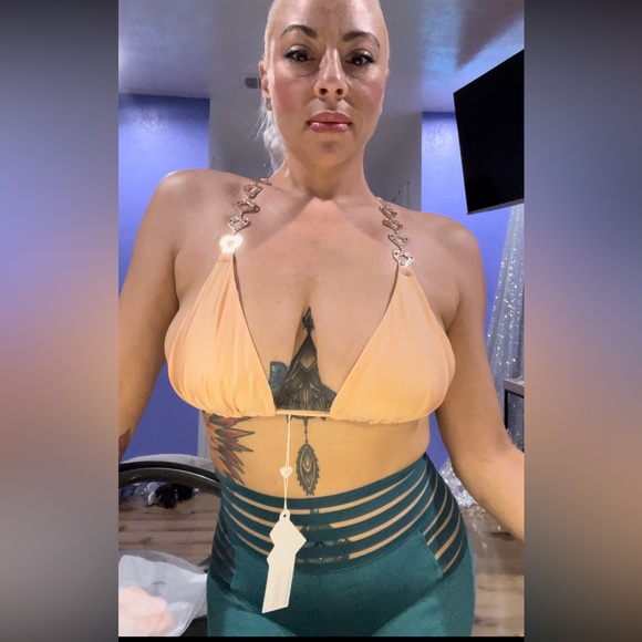 Bikini Crush Swimwear Queen of Hearts set - Picture 9 of 11